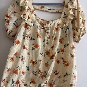 Yellow Floral Blouse | Maurices Size M Ruffle Sleeve Button Front Top 🌼